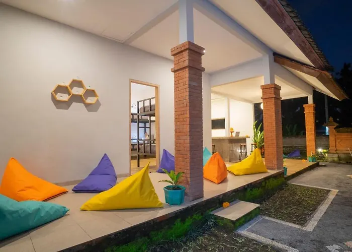 Ostello Aura House